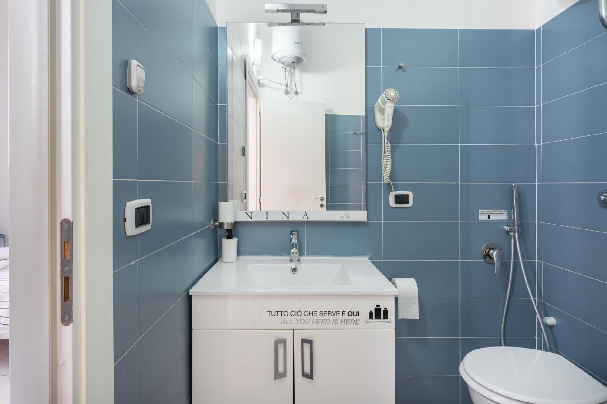 Nina Suites نابولي المظهر الخارجي الصورة