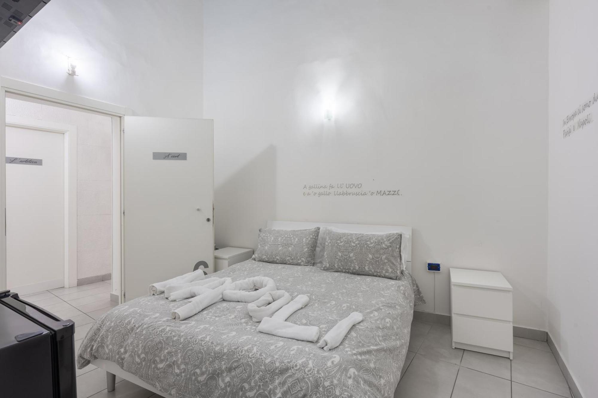 Nina Suites نابولي المظهر الخارجي الصورة