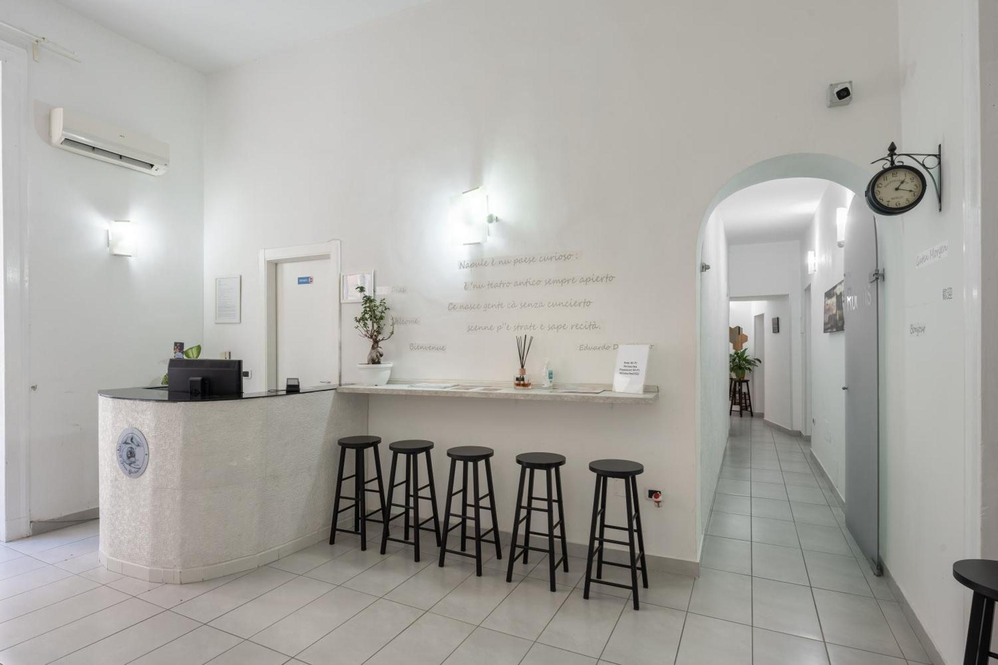 Nina Suites نابولي المظهر الخارجي الصورة