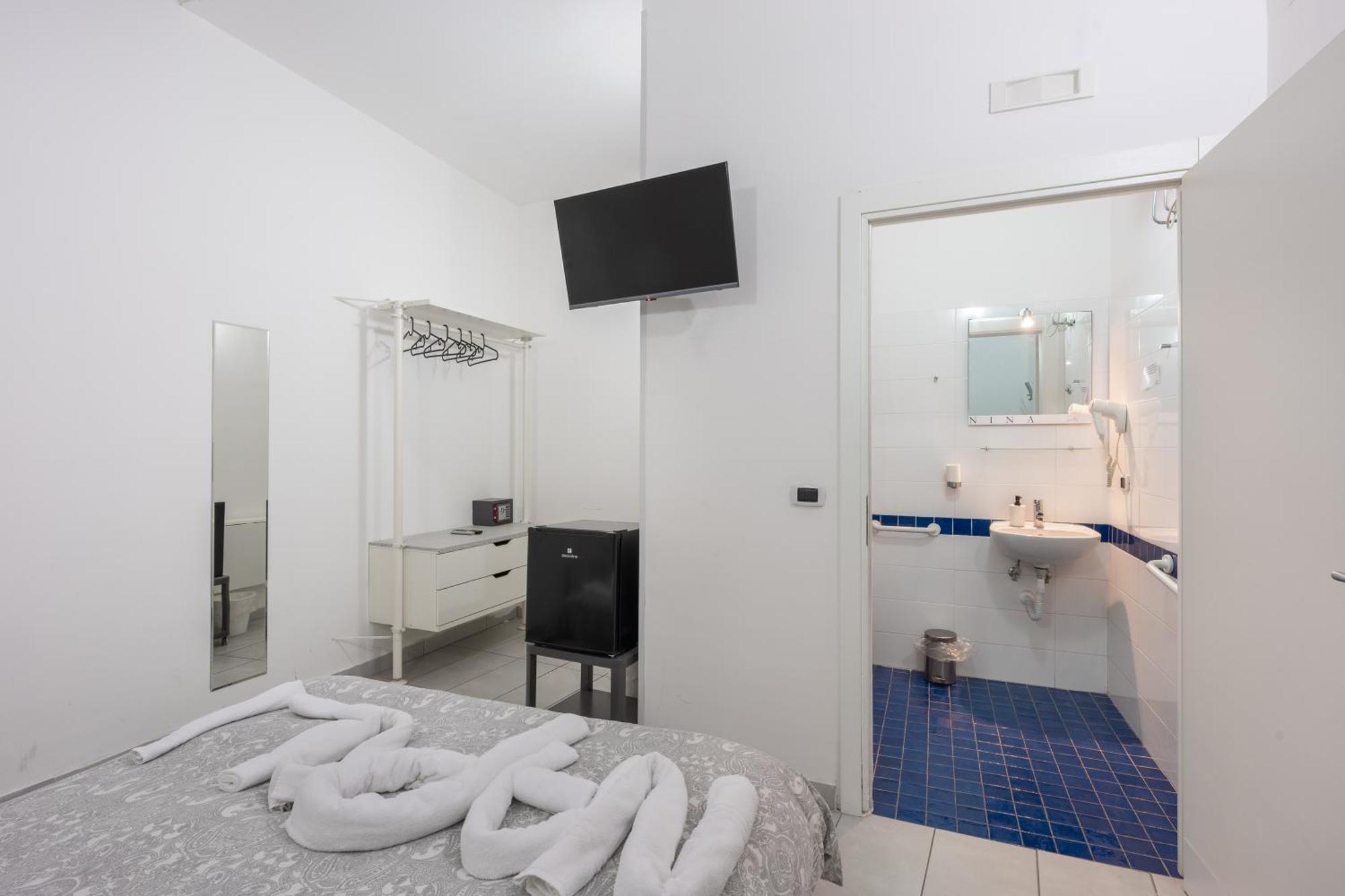 Nina Suites نابولي المظهر الخارجي الصورة