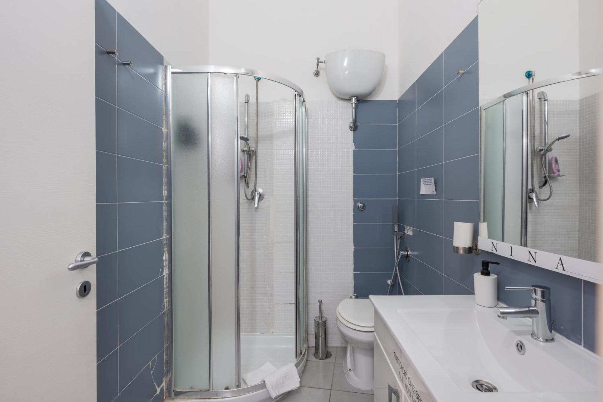 Nina Suites نابولي المظهر الخارجي الصورة