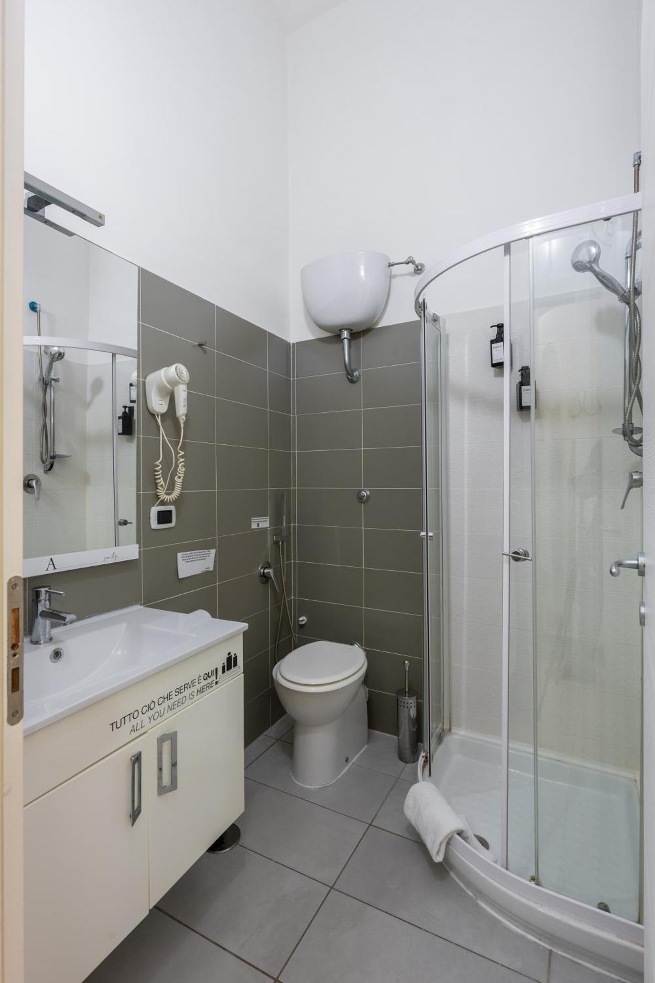 Nina Suites نابولي المظهر الخارجي الصورة