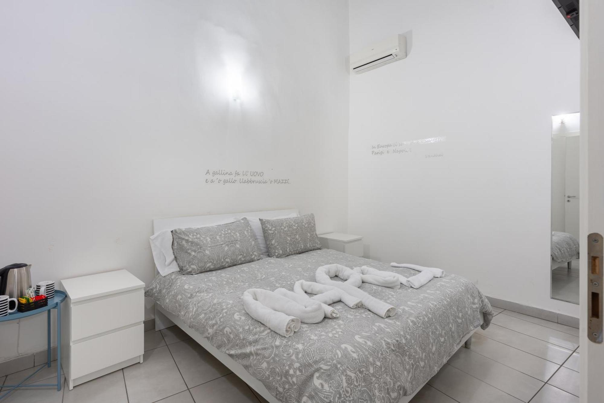 Nina Suites نابولي المظهر الخارجي الصورة
