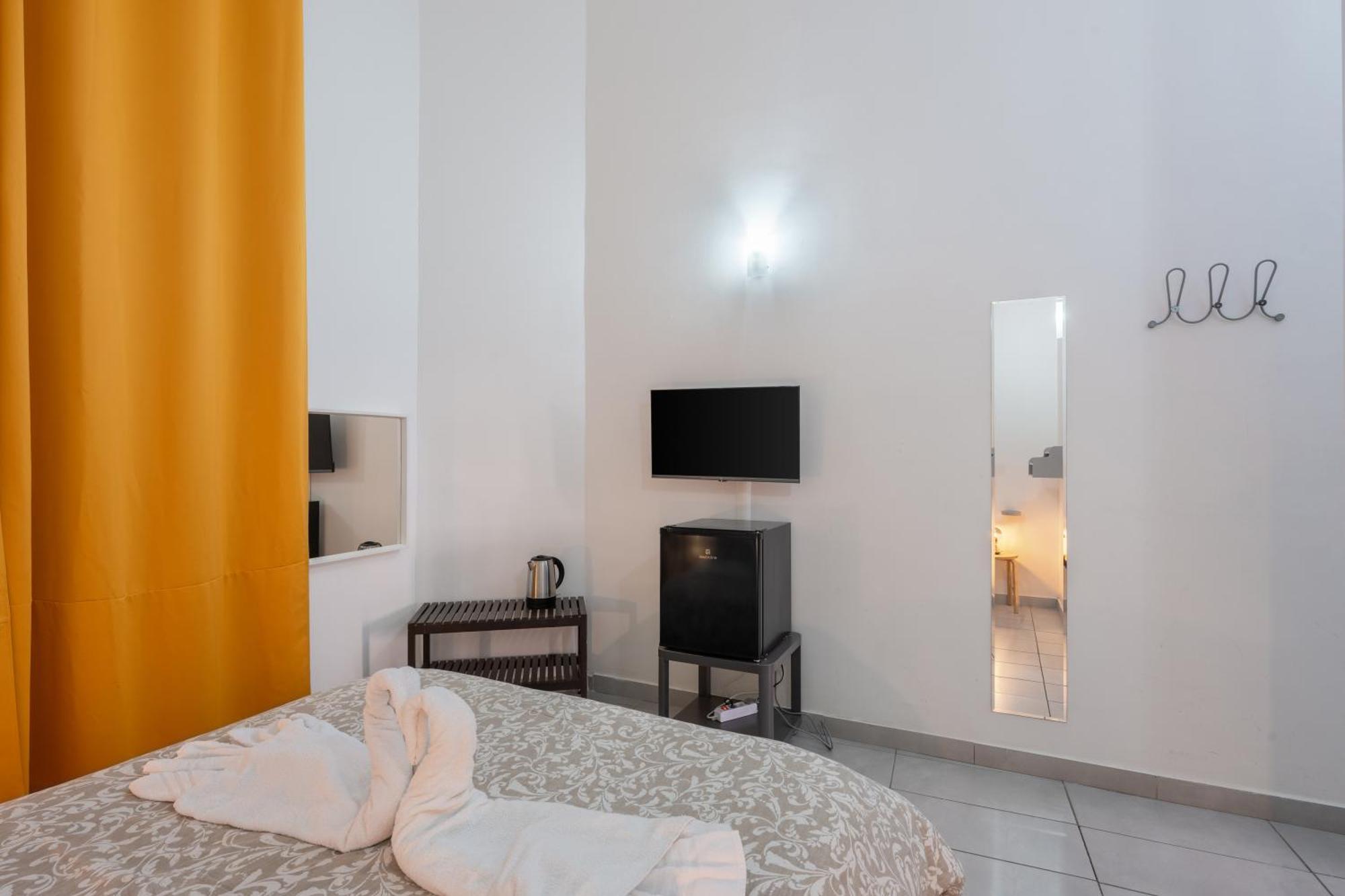 Nina Suites نابولي المظهر الخارجي الصورة