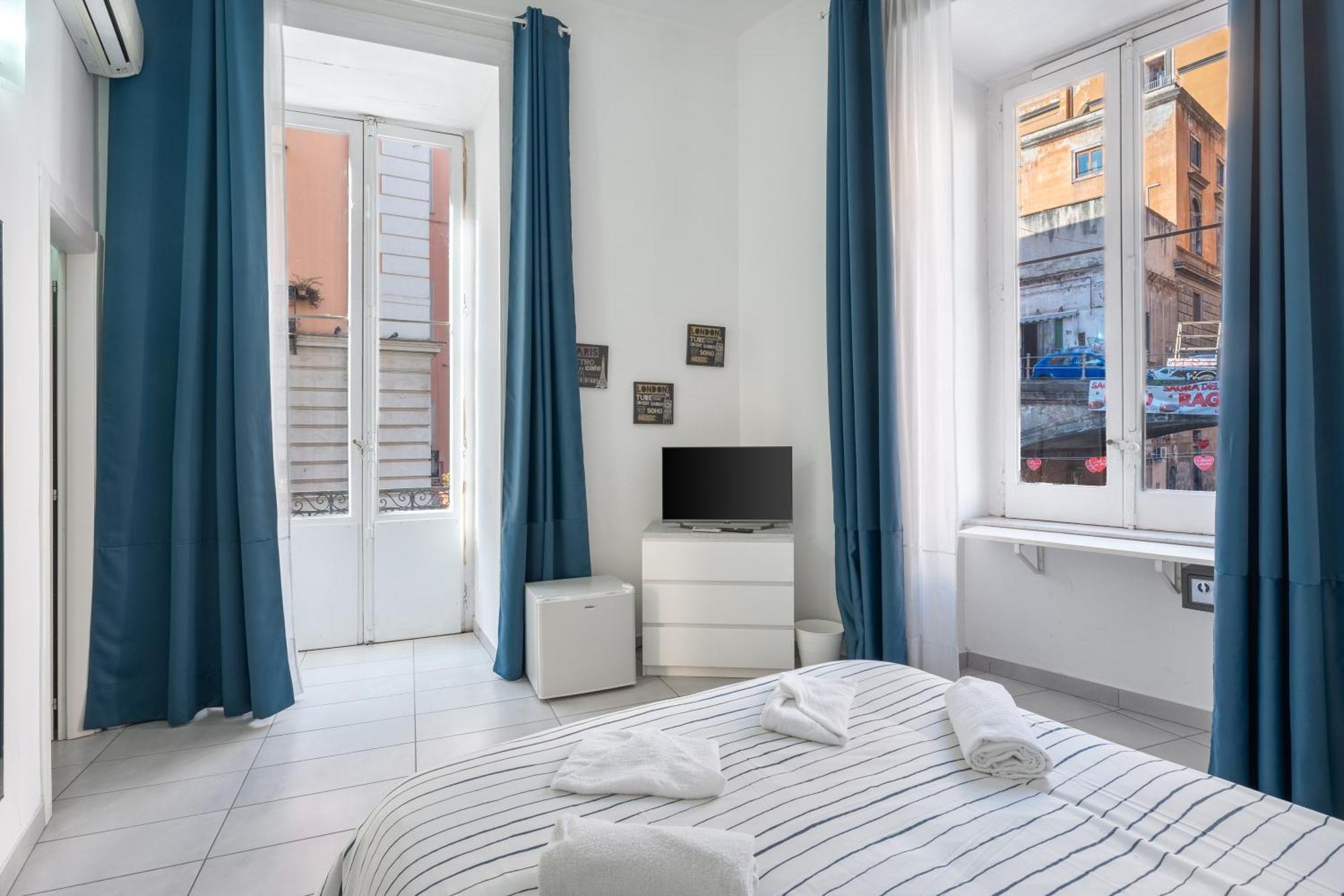 Nina Suites نابولي المظهر الخارجي الصورة